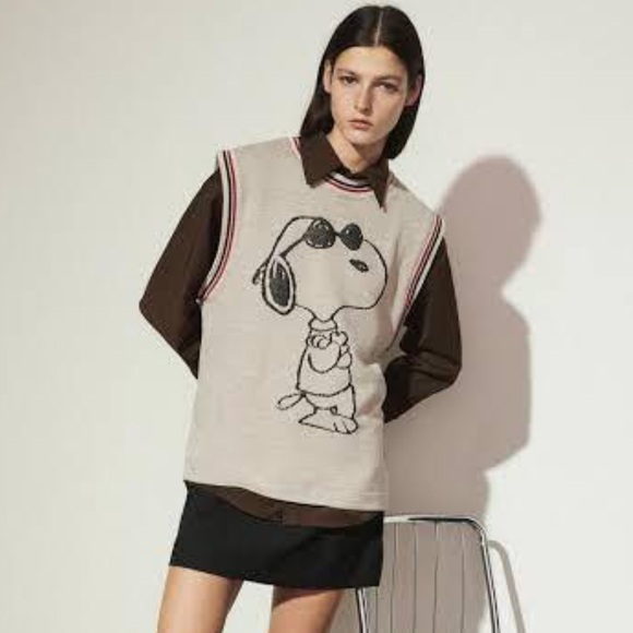 ZARA X PEANUTS Limited Edition Snoopy Sweater Vest - Picture 2 of 9